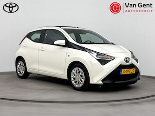 Toyota Aygo 1.0 VVT-i x-play | Elektrisch vouwdak | Airco | Camera | Bluetooth | Elektrische ramen voor