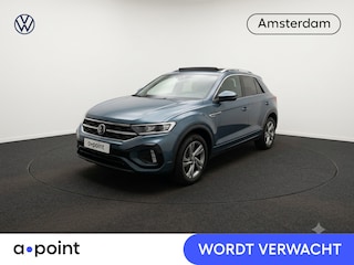 Volkswagen T-Roc 1.5 TSI R-Line 150 pk Automaat (DSG) | Verlengde garantie | Navigatie | Panoramadak | Parkeersensoren (Park assist) | Standkachel | R-Line |