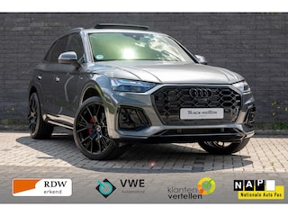 Audi Q5 50 TFSI e S edition Competition pano GREY & BLACK