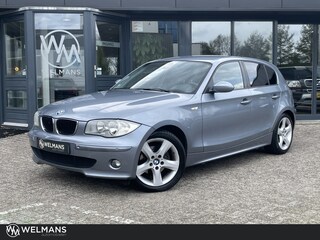 BMW 120i Executive Aut6 | 17 inch | Sportstoelen | Stoelverwarming