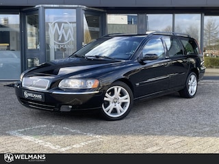 Volvo V70 2.5T AWD Summum Youngtimer | Xenon