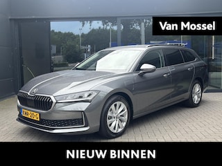 Skoda Superb Combi 1.5 TSI PHEV Business Edition 204 PK | Automaat | Trekhaak | LED Koplampen | Navigatie | Achteruitrijcamera | Climate Control  | Adaptive Cruise Control | Parkeersensoren | Elektrische achterklep | Privacy Glass | Stoelverwarming | Lichtmetalen velgen | Direct leverbaar! |