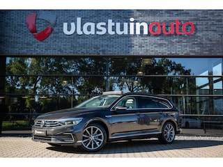 Volkswagen Passat Variant 1.4 TSI PHEV GTE Business ,SOH 94%, Panoramadak, Trekhaak, Adap. cruise,