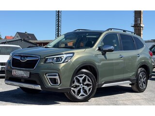 Subaru Forester 2.0i e-BOXER Comfort Parkeerhulp V+A/Camera/Navi/Stoelverwarming.