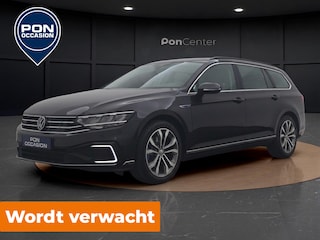Volkswagen Passat Variant 1.4 TSI PHEV GTE | Camera | ACC | Stoelverwarming | Elek. Achterklep | Spiegelpakket | Carplay | 17'' |
