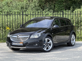 Opel Insignia Sports Tourer 2.0 T Cosmo 4x4 | Trekhaak | Leer | Pano | Dodehoek