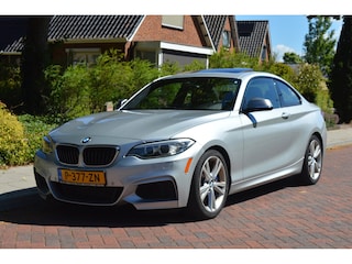 BMW 2-serie Coupé M235i Centennial High Exe schuifdak