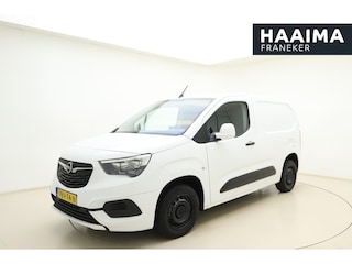 Opel Combo 1.6D L1H1 Edition 100pk | Navigatie | Cruise Control | Parkeersensoren Achter | Weinig Kilometers | Airco | Apple Carplay - Android Auto | Trekhaak
