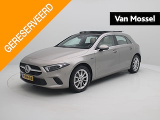 Mercedes-Benz A-klasse 250e Aut. Premium Plus | Panoramadak | Led Sfeerlicht | Led Koplampen | Navi | Camera | Stoelverwarming |