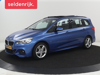 BMW 2-serie Tourer 220i Centennial High Executive 7p. Panoramadak | Trekhaak | Head up | Navigatie | Climate control | Adaptive Cruise control | Achteruitrij Camera | Parkeerhulp | Bluetooth