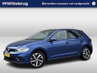 Volkswagen Polo 1.0 TSI Life / Navigatie / App connect / Parkeersensoren V+A / Lichtmetaal 16 inch /