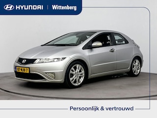 Honda Civic 1.8 Style Mode | Trekhaak | Airco | Cruise | Parkeer sensoren achter | Radio |