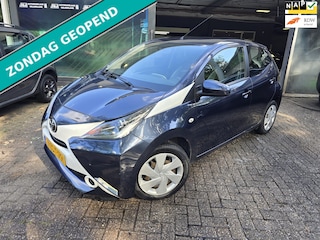 Toyota Aygo 1.0 VVT-i x-play | 2E EIGENAAR | 12MND GARANTIE | AIRCO | LMV | NW APK |