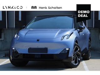 Lynk & Co 02 More | 360 Graden Camera | Harman Kardon | Panoramadak | Elektrisch bedienbare voorstoelen met geheugen | Keyless Entry | Getint glas | Adaptieve Cruise Control | Dodehoekassistent | Sfeerverlichting | Stuurwielverwarming | Stoelverwarming