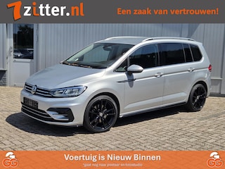 Volkswagen Touran 1.4 TSI Highline R-line, 7-Persoons, Trekhaak, Kinderzitjes!