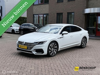 Volkswagen Arteon 2.0 TSI R-Line Panodak Alcantara Carplay Navi Camera ACC LED 19 Inch