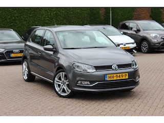 Volkswagen Polo 1.2 TSI Comfortline / NL Auto! / 1e Eign. / Trekhaak / CarPlay / 17'' / Armsteun / Cruise Control