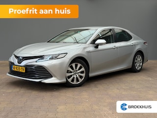 Toyota Camry 2.5 Hybrid Active Camera | Elektrische Stoel | Adaptieve Cruise | Climate | Bluetooth | 17" Lichtmetaal | Parkeersensoren | Achteruitrijcamera | Airco (automatisch) | Cruise control adaptief met Stop&Go