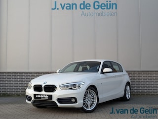 BMW 118i Executive | Sportstoelen | Automaat | LED | PDC