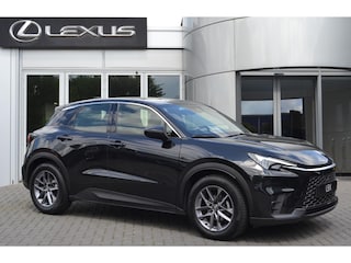 Lexus LBX 2WD STOELVERW STUURVERW PARK-SENSOR BLIND-SPOT CARPLAY LENDESTEUN