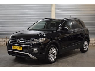 Volkswagen T-Cross 1.0 TSI Life + | Apple Carplay/Android Auto| Navigatie|Parkeersensoren Voor en Achter|Trekhaak|