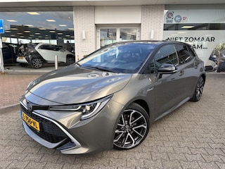 Toyota Corolla 2.0 Hybrid Executive | Bi-tone | Stoelverwarming | Sensoren V/A