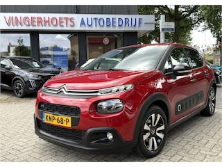 Citroën C3 110 Pk Benzine * AUTOMAAT * Navigatie * Achteruitrij Parkeer Camera * Climate & Cruise Control * Dodehoeksensoren * L.M. Velgen * Vingerhoets; Vierde Generatie Eersteklas Service. Al meer dan 100 jaar een begrip in de Brabantse Kempen