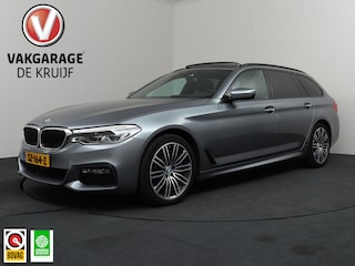 BMW 5-serie Touring 540i xDrive High Executive | VOL! | Harman Kardon | Panoramadak | Trekhaak | 360° Camera!