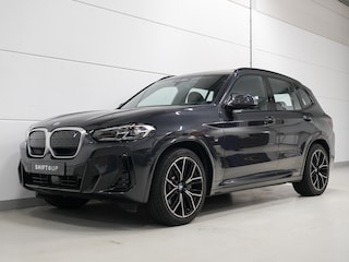 BMW iX3 80 kWh M-Sport | Panoramadak | CoPilot | Elektr. Trekhaak