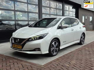 Nissan Leaf N-Connecta 40 kWh | Camera | Clima | Cruise | Keyless |