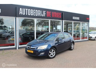Opel Astra 1.4 Turbo Edition 140PK Airco/Cruise/Trekhaak/NAP