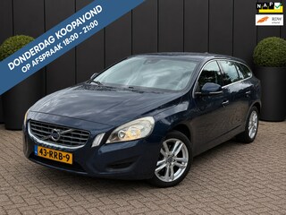 Volvo V60 1.6 T4 Momentum AUTOMAAT NAVI CRUISE APK