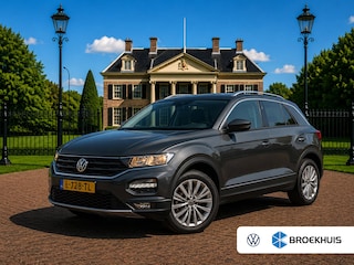 Volkswagen T-Roc 1.0 TSI Style | NL-AUTO! | 1E EIGENAAR | ADAPTIVE CRUISE | LANE ASSIST | CAMERA | PARK SENS V+A | DEALER OH! | DRAADLOOS LADEN | CLIMA | NAVI