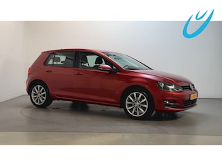 Volkswagen Golf 1.2 TSI Highline Stoelverwarming Parkeersensoren Navigatie Climate Control