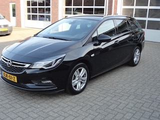 Opel Astra Sports Tourer 1.4 Turbo Autom. Navi Pdc