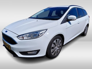 Ford Focus Wagon *AANGEPAST** Handgas/Rem. 1.0 Trend