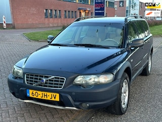 Volvo V70 2.4 T Comfort Line ECC Audio/Navigatie Elect. pakket LMV 16" Ledert Cruise Trekhaak Dealeronderhoud Nw Apk