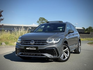Volkswagen Tiguan 1.5 TSI R-Line Panoramadak|Leer|Elektr. verst. stoelen|Camera|Keyless|Sfeerverlichting|Virtual|Trekhaak|Carplay