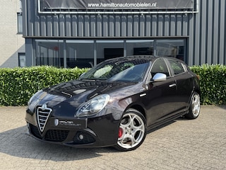 Alfa Romeo Giulietta 1.4 T 170pk TCT Aut. Distinctive Sportivo Navi Leder 18" NL Auto 140dkm!!