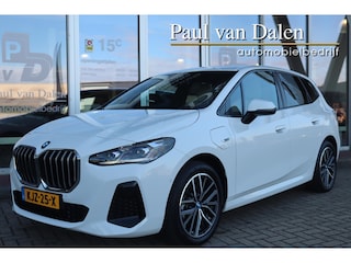BMW 2-serie Tourer (u06) 225e XDRIVE 245PK AUTOMAAT M-SPORT SHADOW LINE Navi | Leer | Widescreen | Led | Dab | Keyless | 18 Inch Lm |