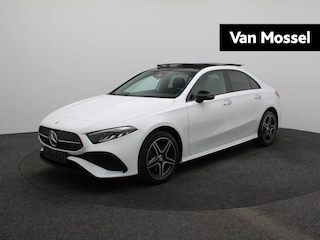 Mercedes-Benz A-klasse Limousine A 250 e AMG Line | Schuif/Kanteldak | Privacy Glass | Sfeerverlichting | Stoelverwarming |