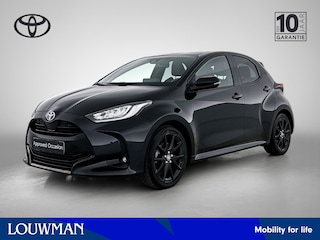 Toyota Yaris 1.5 Hybrid Executive | JBL | Head-Up Display | Dodehoek Detectie | Stoel+stuurverwarming | Parkeersensoren voor+achter | Draadloze telefoonlader | Navigatie | Apple CarPlay/Android Auto |