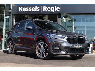 BMW X1 xDrive25e M sport | Pano | H&K | HuD | Memory | ACC | Trekhaak | Keyless | Camera | Leer | 19” | Ambient | CarPlay | Stoelverwarming