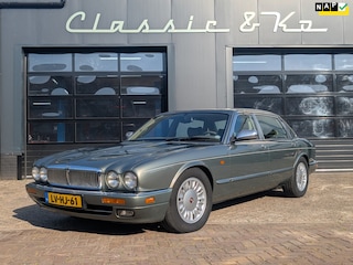 Daimler Double Six 6.0 V12