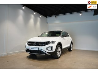 Volkswagen T-Roc 1.5 TSI Life Trekhaak|ACC|Carplay