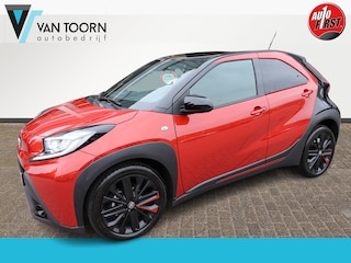 Toyota Aygo 1.0 VVT-i S-CVT Premium Automaat. Nieuwstaat! Navigatie, two-tone premium kleur.