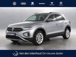 Volkswagen T-Roc 1.5 TSI 150pk Life Edition DSG / Navigatie / Keyless / Camera