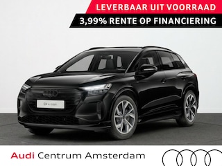 Audi Q4 S edition 82 kWh 286 pk | Glazen panoramadak | Techniekpakket plus | Trekhaak | S line leder zwart |