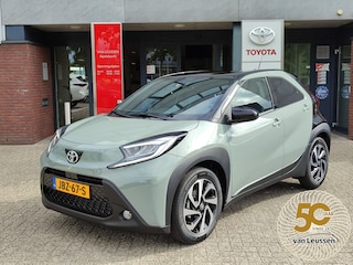 Toyota Aygo PULSE BI-TONE LED APPLE/ANDROID CLIMA CAMERA 17'' LM-VELGEN PRIVACY GLASS AD-CRUISE NL-AUTO 1E-EIGENAAR