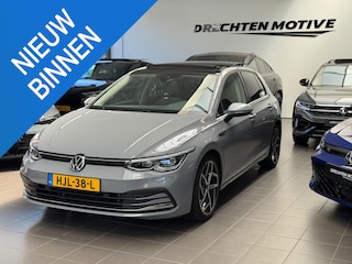 Volkswagen Golf 1.5 eTSI Style / Pano / Camera /